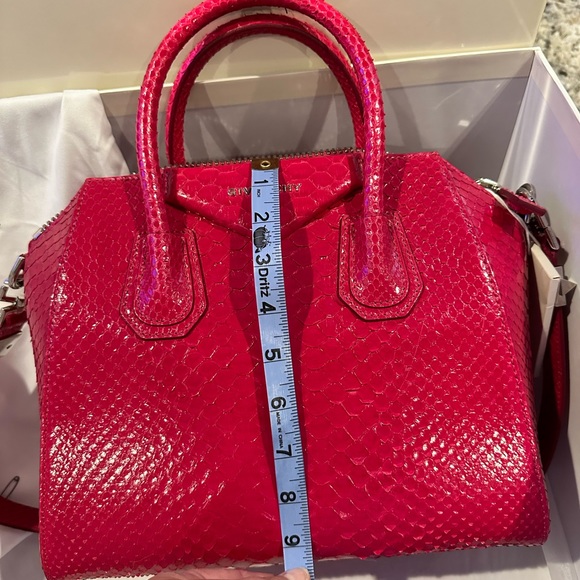 NWOT Rare Givenchy Antigona Python Bag - Picture 8 of 9